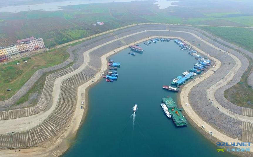 淅川宋岗丹江湿地现春色