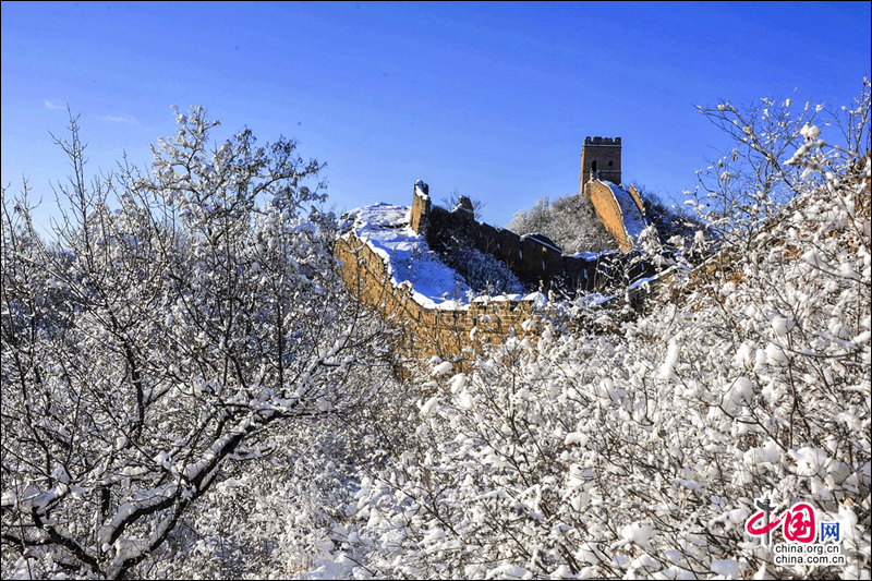 北京金山岭长城：雪中的长城等你来